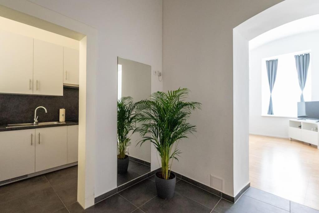Pristine 1Br Steps From City By Hm 비엔나 외부 사진