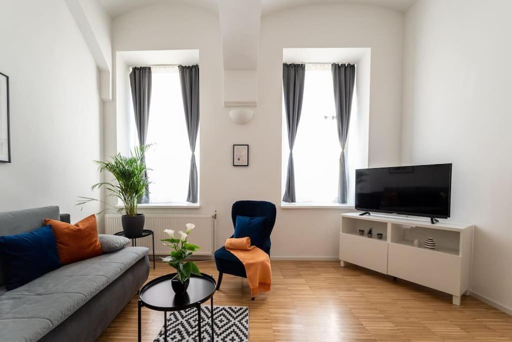 Pristine 1Br Steps From City By Hm 비엔나 외부 사진
