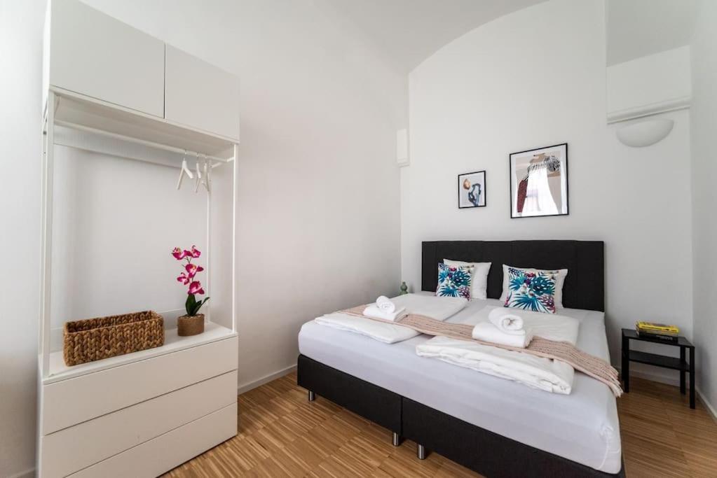 Pristine 1Br Steps From City By Hm 비엔나 외부 사진
